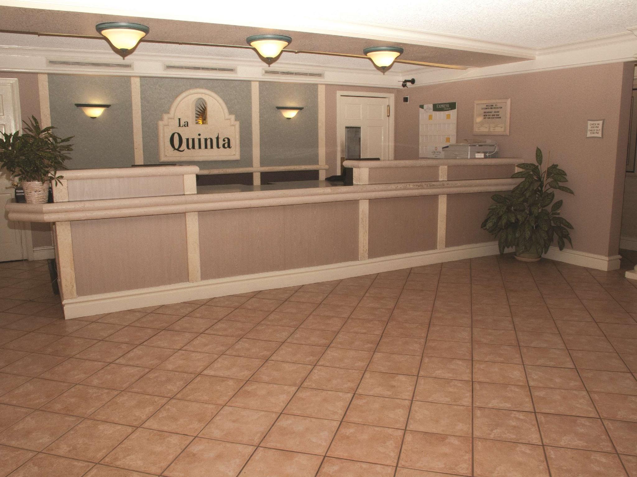 La Quinta Inn By Wyndham Стоктон Экстерьер фото