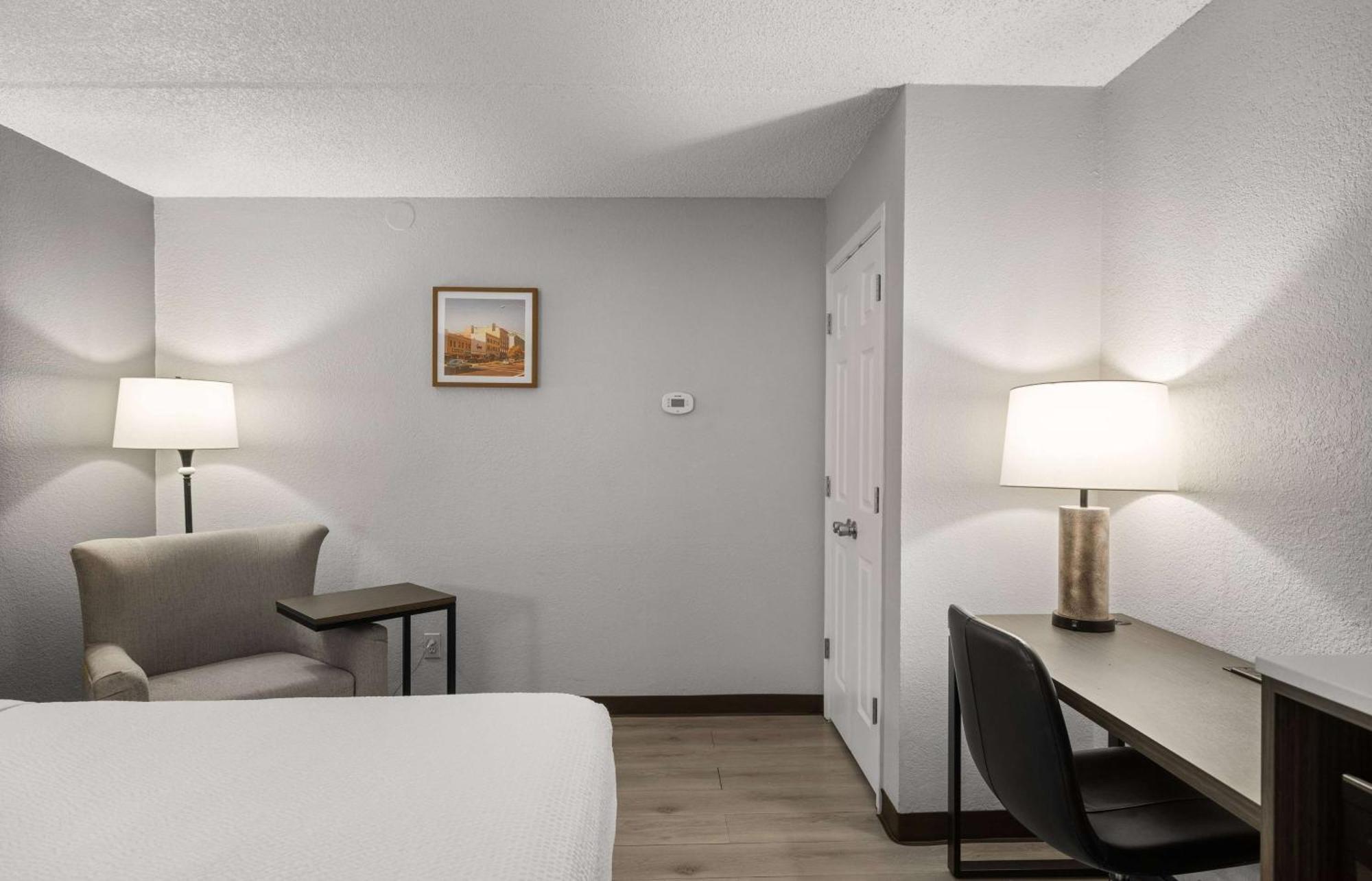 La Quinta Inn By Wyndham Стоктон Экстерьер фото
